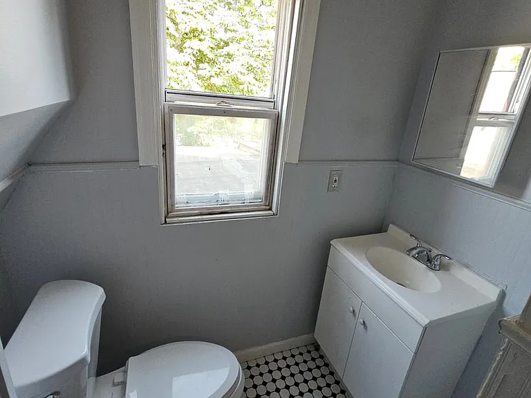 181 N 12th St #3 — Photo 27
