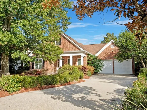 26 Fairway Oaks Dr, New Orleans, LA 70131