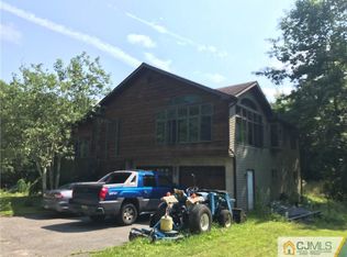 38 Federal Rd, Monroe Township, NJ 08831