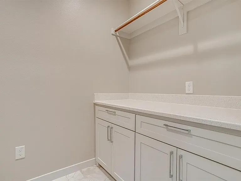 3303 Ryan Ave — Photo 18