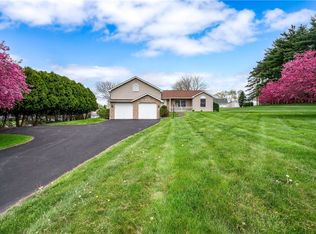 295 Holyoke Rd, Butler, PA 16001