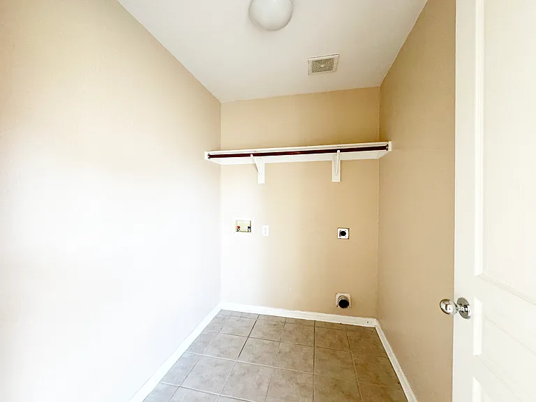 12109 Macaroon Ln — Photo 29