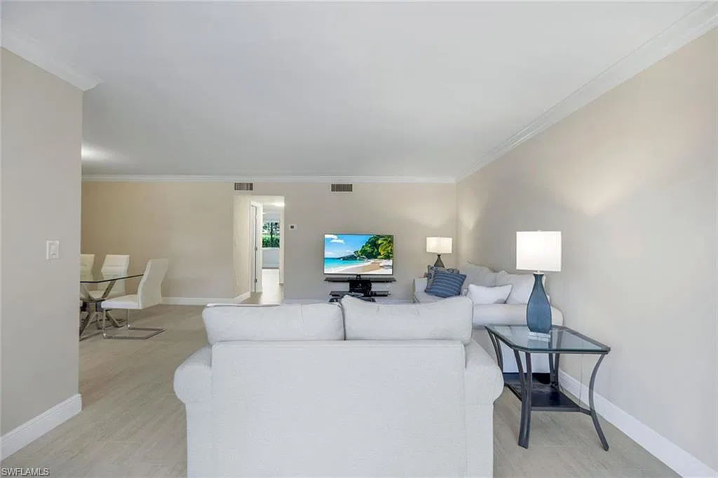 2 bed, 2.0 bath, 1116 sqft, $7,200 — Photo 4