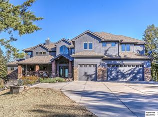 19910 White Tail Ln, Louisville, NE 68037