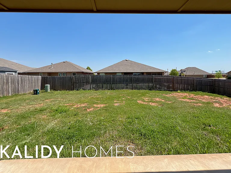 4812 Crystal Hill Dr — Photo 28