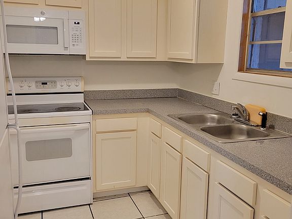 3rd image of 7341 El Ocho Rd APT 4