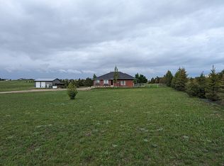 5516 Thunder Ridge Rd, Cheyenne, WY 82009