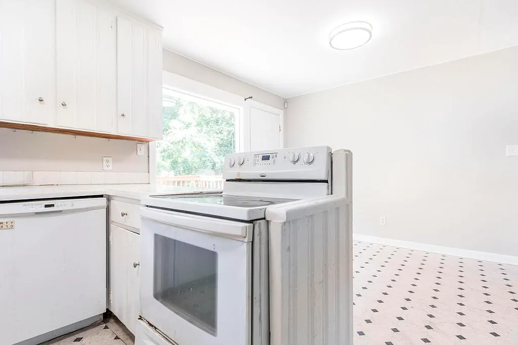 4242 Laura Ann Place - 1 — Photo 4