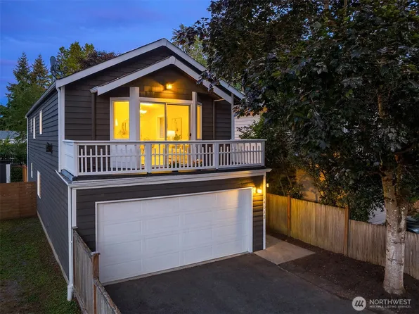 14032 Wayne Place N, Seattle, WA 98133
