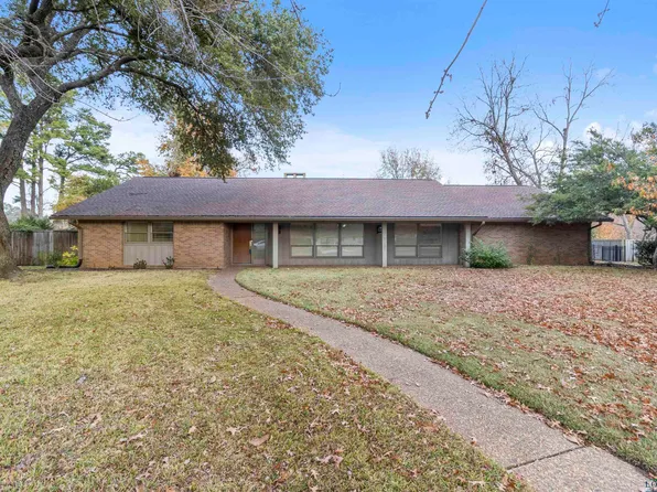 1802 Centenary Dr, Longview, TX 75601