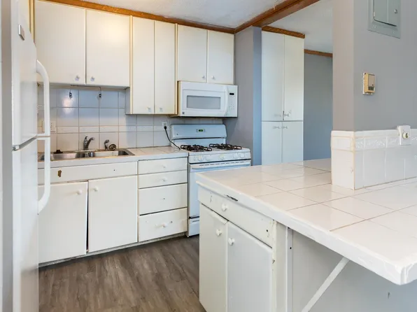 7196 72nd Ln N APT 226, Brooklyn Park, MN 55428