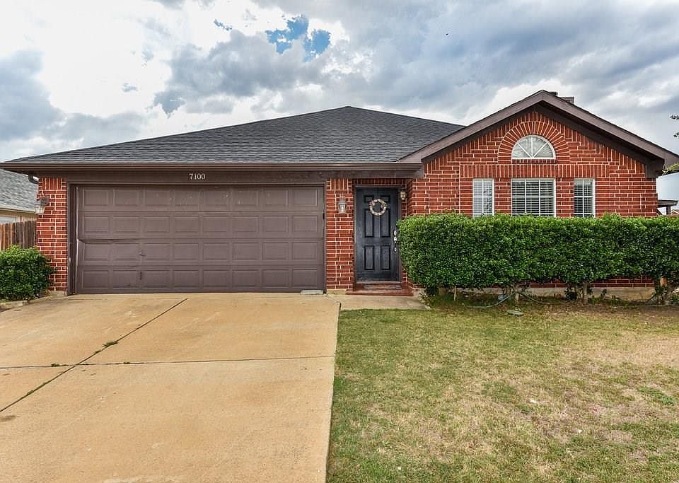 1st image of 7100 Harris Meadows Dr