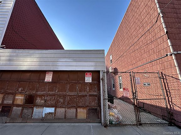4th image of 38-12 28th Street