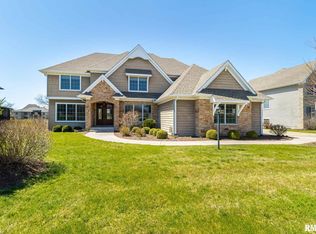 6324 Cardinal Rd, Bettendorf, IA 52722