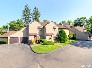 150 Hope St APT 10, Stamford, CT 06906