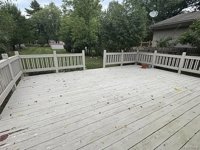 3 bed, 1.0 bath, 1030 sqft, $1,495 — Photo 2