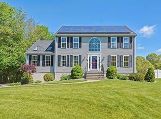 13 Penny Ln, Bellingham, MA 02019