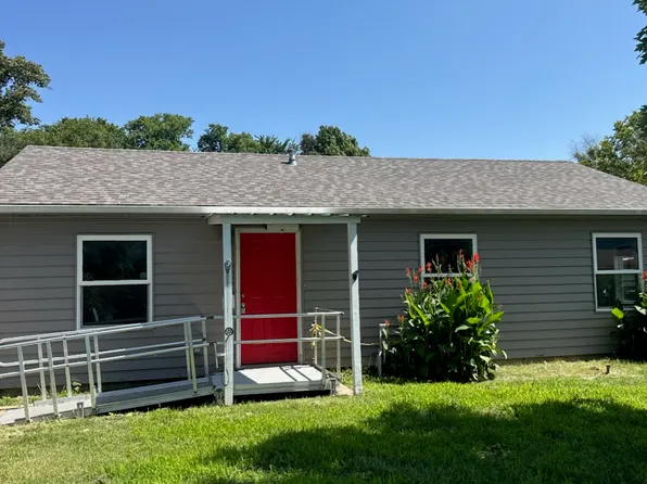 1226 E Denver Dr, Wichita, KS 67219