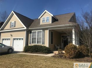 42 Labaw Dr, Cranbury, NJ 08512