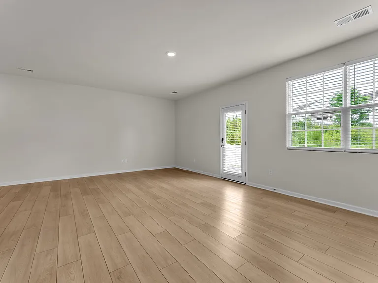 452 Bee Cove Way — Photo 5