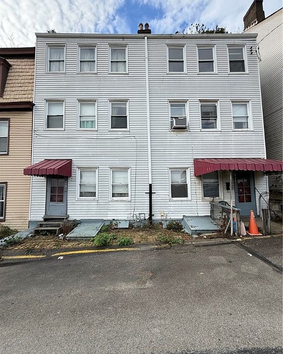 1st image of 840-842 Windom St
