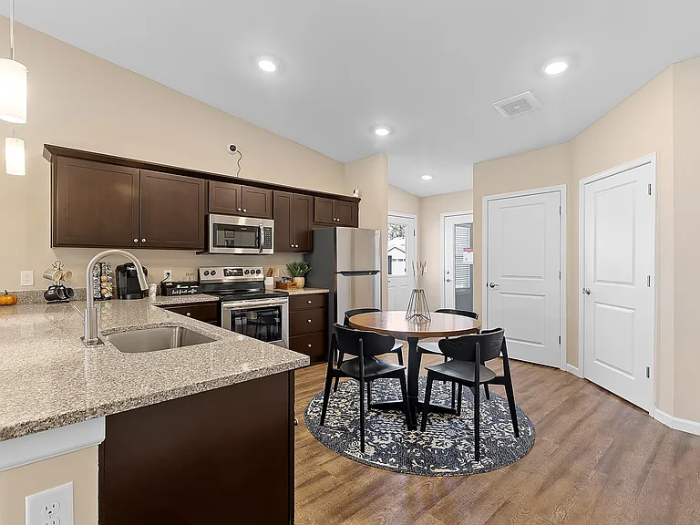 Redwood Charlotte Ridge Road — Photo 12