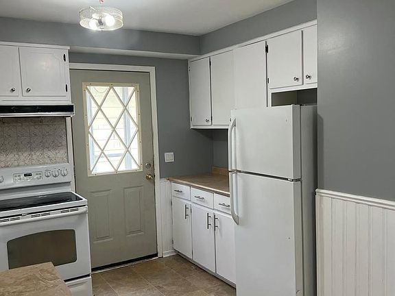 5th image of 93 Maryknoll Rd