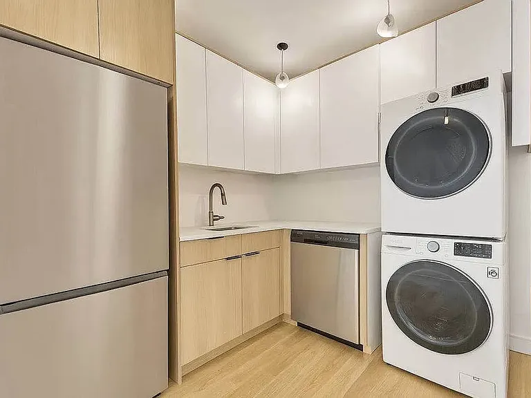 974 Dekalb Ave #2 — Photo 4