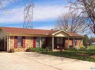 902 Towerview St SW, Decatur, AL 35601