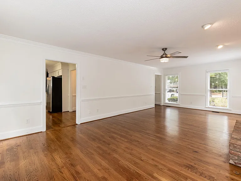 2621 Sawmill Rd — Photo 9