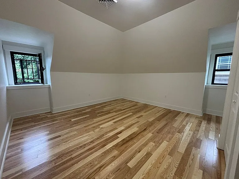1115 N. Negley Avenue — Photo 13