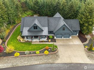 5040 Coppermill Ct NE, Olympia, WA 98516