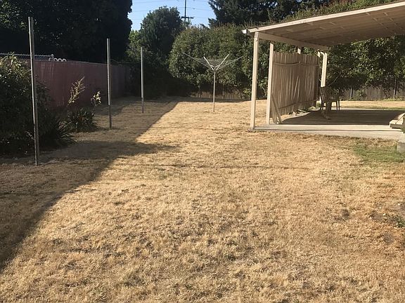 2nd image of 1307 6th Pl NE