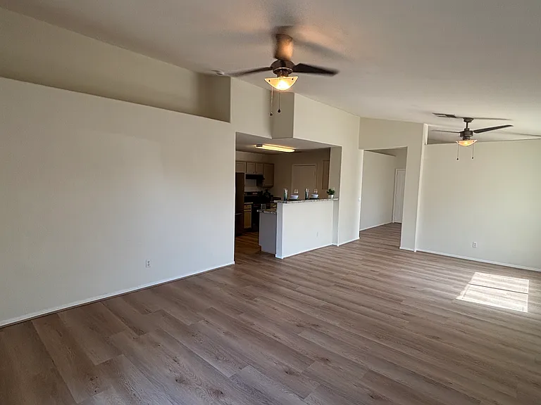 15932 W Lundberg St — Photo 6