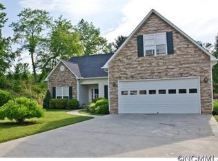 60 Meadow Walk Ct, Fletcher, NC 28732