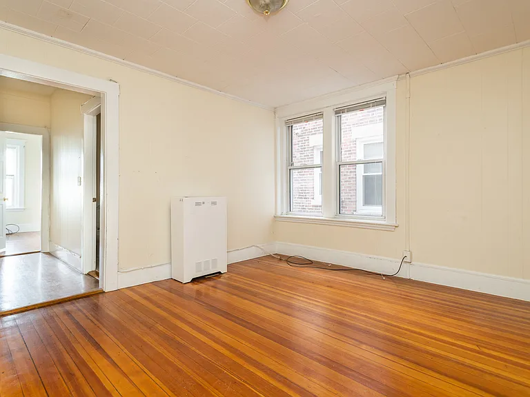 31 South St #6 — Photo 8