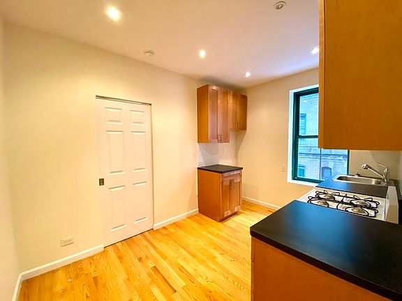 3rd image of 539 E 78th St APT 1H