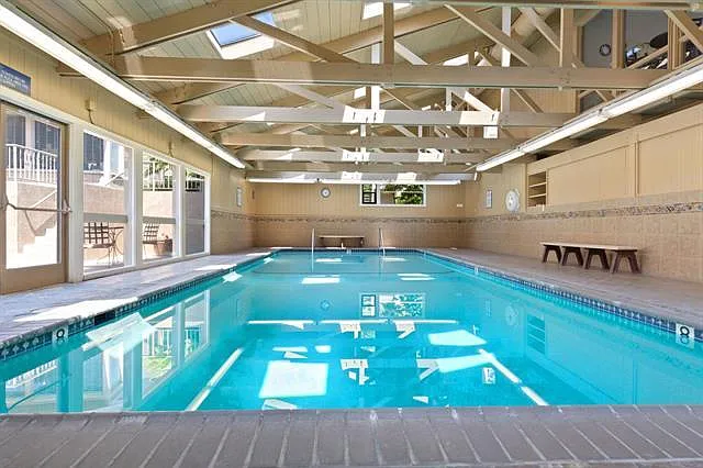 30 Glenwood Cir #299 — Photo 20