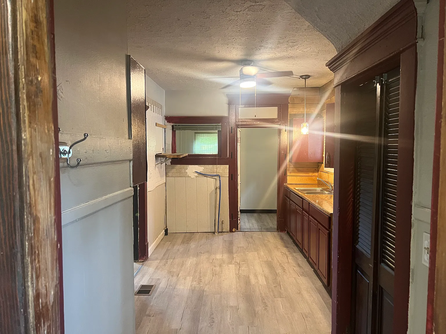 3 bed, 1232 sqft, $1,295 — Photo 3