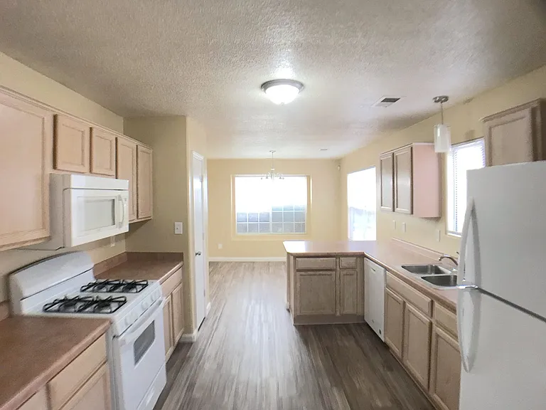 6905 Brindisi Pl NW — Photo 13