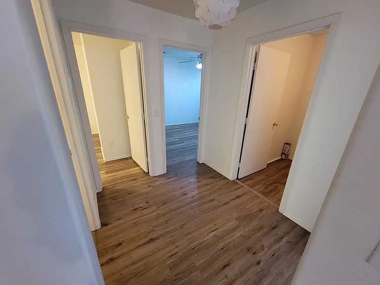 1289 E Clifton Ave — Photo 19