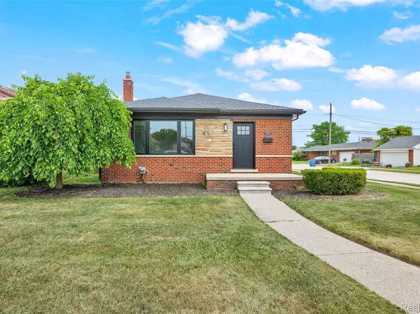 8171 Marian St, Warren, MI 48093