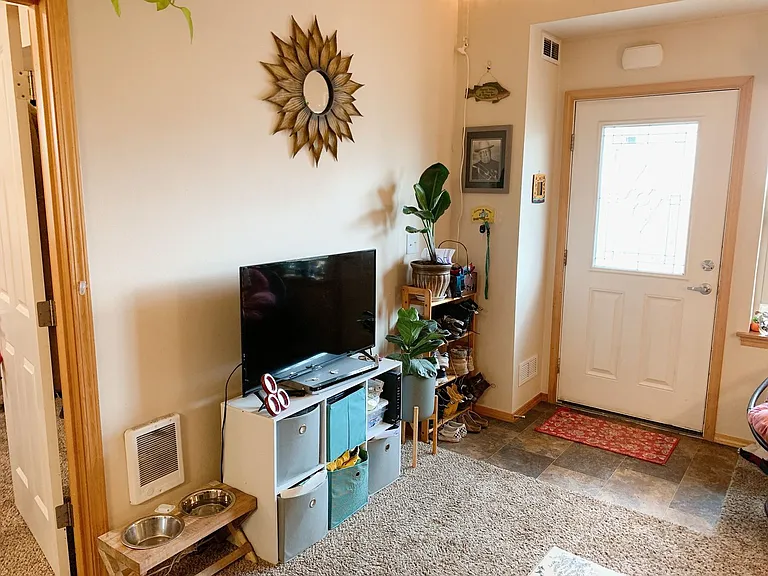 1016 N Garden St — Photo 2