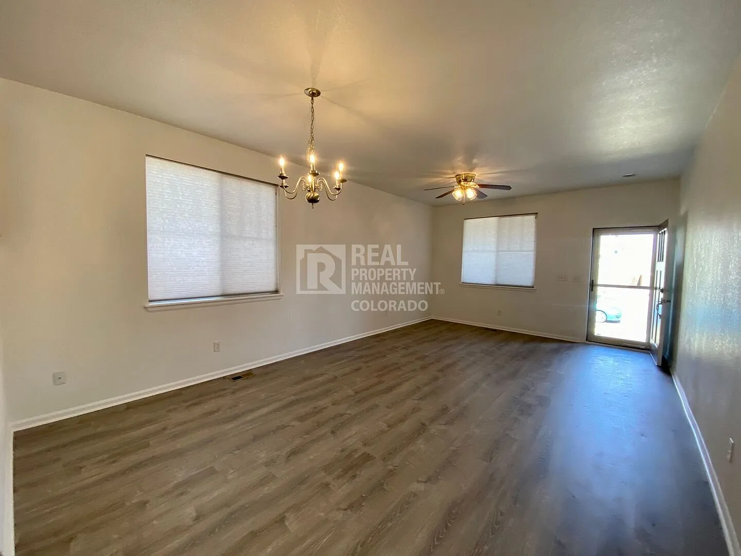 4 bed, 3.0 bath, 2596 sqft, $3,099 — Photo 3