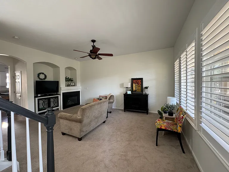 1652 Cherry Hills Ln — Photo 5