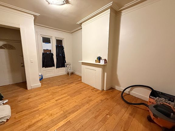 2nd image of 603 Bramhall Ave
