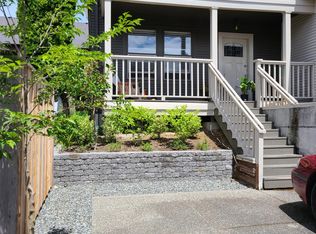 712 N Motor Pl APT 2, Seattle, WA 98103