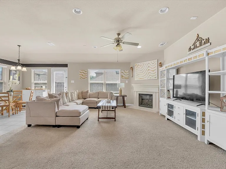 1820 Christopher Creek Dr — Photo 18