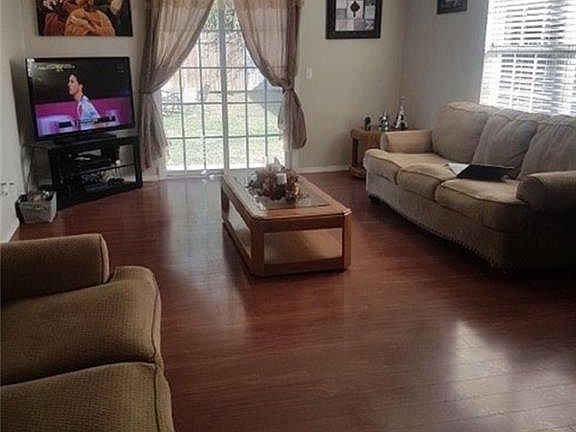 2nd image of 1913 S Pinewoods Dr