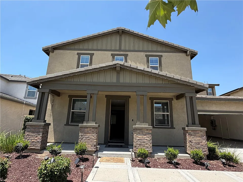 2755 Arches Ct